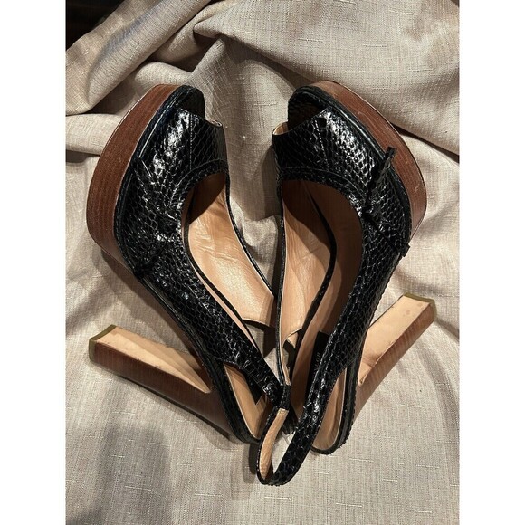 Ann Taylor Perfect Peeptoe Pump Swiftie
8.5 y2k Snakeskin Leather Slingback Heel - Picture 5 of 8